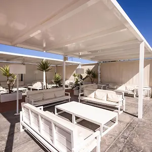 https://labranda-playa-bonita.in-canary-islands.com
